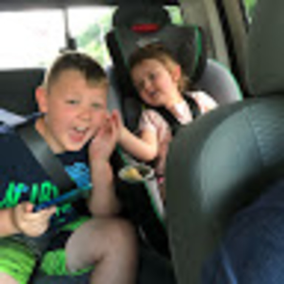 Meet your Posher, Jessica - Picture 1 of 1